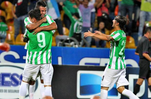 Por Juan Antonio Sánchez - En la etapa complementaria los verdolagas, con Edwin Cardona y Farid Díaz en la cancha, levantaron el nivel, se adueñaron de la cancha y aprovecharon los errores defensivos del rival.