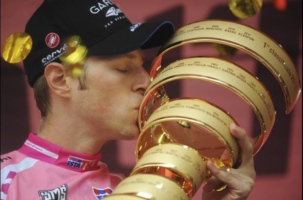 - El canadiense Ryder Hesjedal gan&#243; el Giro de Italia y Joaqu&#237;n Rodr&#237;guez qued&#243; en segundo lugar en la clasificaci&#243;n general, despu&#233;s de superar por 16 segundos al espa&#241;ol en la etapa final en Mil&#225;n.