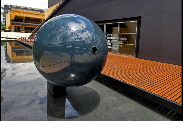 FOTO EL COLOMBIANO - El Planetario de Medell&#237;n Jesus Emilio Ram&#237;rez Gonz&#225;lez ofrece un escenario a la altura de los m&#225;s modernos del mundo, dedicado a la labor cient&#237;fica y educativa de la ciudad. Est&#225; integrado a la mayor zona l&#250;dica, tecnol&#243;gica y cient&#237;fica de la capital antioque&#241;a.