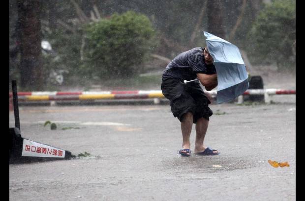 Reuters - Entre 15 y 20 tifones visitan Filipinas cada año durante la estación lluviosa que, por lo general, comienza en mayo y concluye en noviembre.