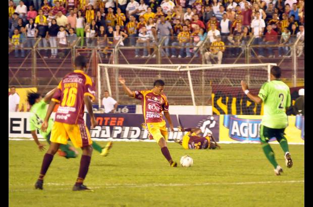 Colprensa - Baile pijao a Nacional en Ibagu&#233;