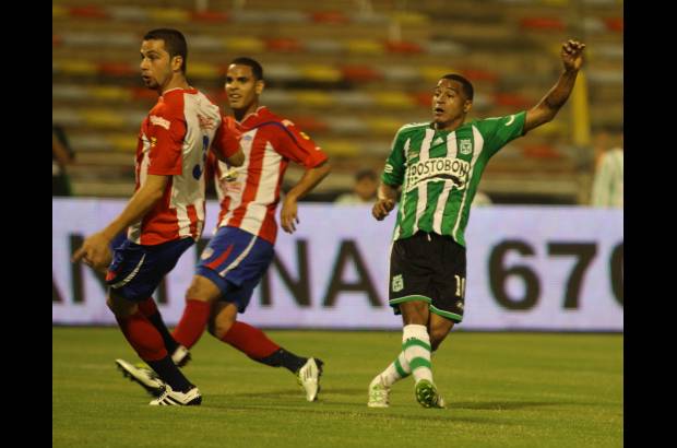 R&#243;binson S&#225;enz - Macnelly Torres fue la gran figura de la noche, marc&#243; dos goles.