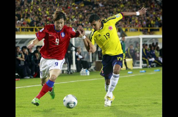 Colprensa - El triunfo 1-0 de Colombia sobre Corea del Sur le permiti&#243; al anfitri&#243;n cerrar con el puntaje perfecto de nueve en la cima del Grupo A, donde Francia se apoder&#243; de la segunda plaza con su triunfo 2-0 sobre Mal&#237;.