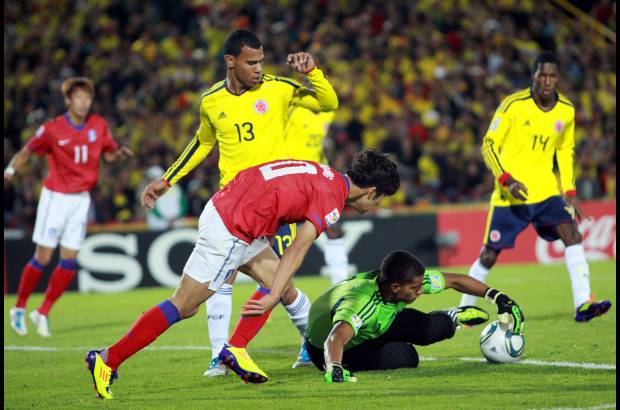 Colprensa - Colombia con el 1-0 asegur&#243; el primer lugar de su grupo, consigui&#243; nueve puntos en tres partidos y garantiz&#243; su permanencia en Bogot&#225; para disputar la siguiente fase.