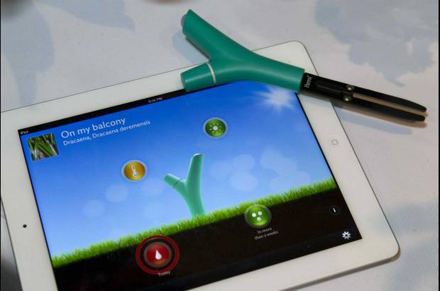 Reuters - Este dispositivo ayuda a monitorear a través del iPad las condiciones de una planta.