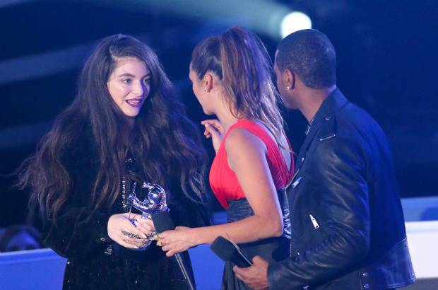 AFP - Ganadores en principales categor&#237;as, Video de rock: &quot;Royals&quot;, Lorde