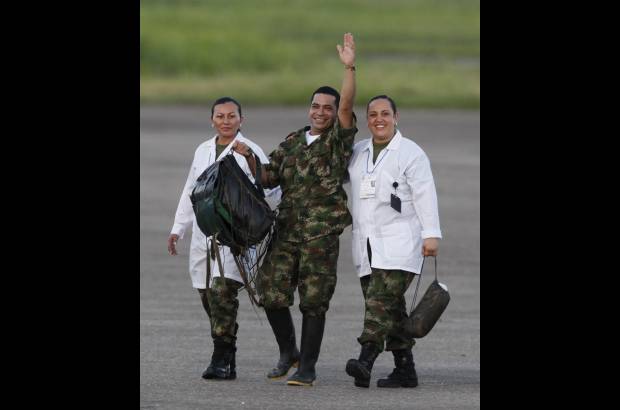 Reuters - Se conoció que la liberación de los uniformados se dio en Mocuare, en San José del Guaviare.