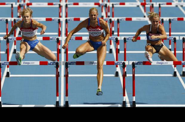 Reuters - Un paso impecable en las vallas.