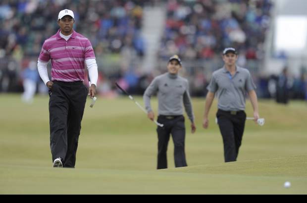 Reuters - Villegas estuvo acompañado por el estadounidense Tiger Woods, quien finalizó en el puesto 12 con 67 golpes.