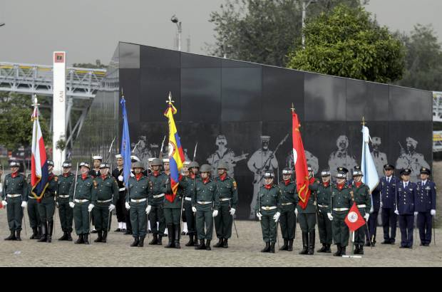 Mauricio Alvarado, Colprensa - En el homenaje, el comandante general de las Fuerzas Militares, general, Alejandro Navas, recordó a los héroes que también han caído en combate.