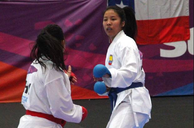 FOTO CORTES&#205;A COMIT&#201; OL&#205;MPICO COLOMBIANO - La karateka antioque&#241;a Sayaka Osorio obtuvo este viernes para Colombia la primera medalla en los X Juegos Suramericanos Santiago 2014.
