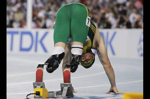 AP - Pistorius necesitaba llegar en uno de los dos primeros puestos de su serie para acceder a la final o acreditar uno de los dos mejores tiempos entre los perdedores, pero su octavo y último puesto, con una marca de 46.19, le dejó fuera del torneo.