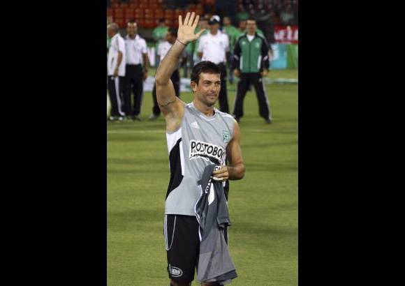 Edwin Bustamante - Gast&#243;n Pezzuti es uno de los &#237;dolos de la hinchada verde. En el partido ante la Liga fue figura.