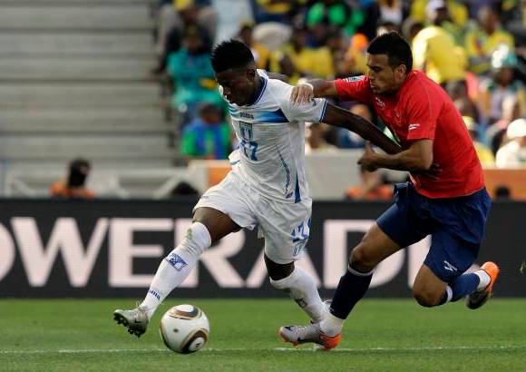AP - Honduras, que aún busca el primer triunfo mundialista de su historia, tendrá que esperar, porque hoy se encontró con un rival muy superior en lo futbolístico.