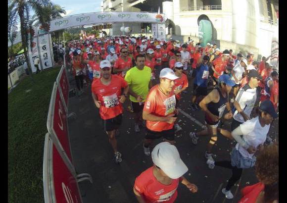 Esteban Jaramillo y Sebastián Salazar - Más de 10 mil competidores se dieron cita en esta histórica cita deportiva que se corría en las modalidades de 5, 10, 21 y 42 kilómetros.
