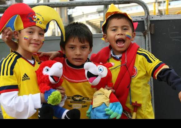 Hern&#225;n Vanegas - Bambuco, la mascota, fue muy solicitada por los peque&#241;os.