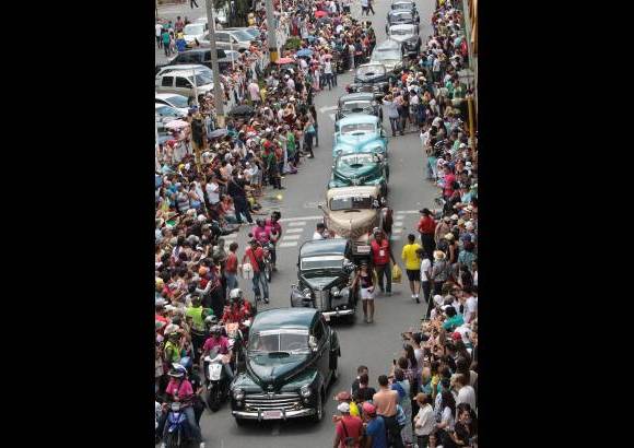 Hernán Vanegas - El desfile partió de las instalaciones del periódico El Colombiano en Envigado.
