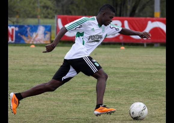 R&#243;binson S&#225;enz - El Minero, como es conocido Avil&#233;s Hurtado, es otra de las incorporaciones de Nacional. Naci&#243; en Timbiqu&#237;, Cauca, el 20 de abril de 1987. Llega procedente del Am&#233;rica y debut&#243; en el D&#233;por Aguablanca.