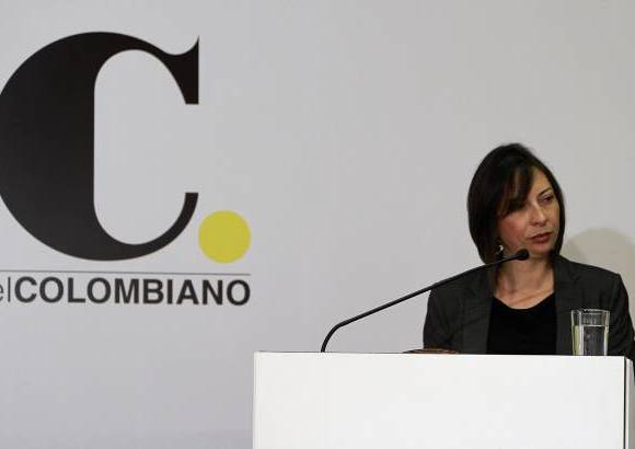 Róbinson Sáenz - El debate fue moderado por la directora del periódico El Colombiano, Martha Ortiz.