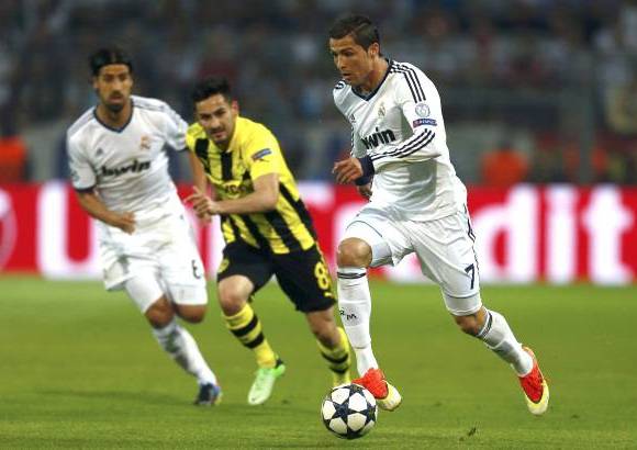 REUTERS - El equipo de Mourinho comenzó maniatado por la presión del conjunto alemán en el centro del campo.