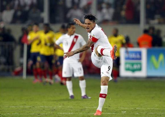 Reuters - El desespero de los peruanos se hizo notable luego del gol de James Rodr&#237;guez. Golpe an&#237;mico que no superaron.