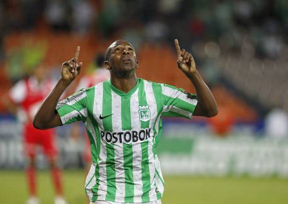 JAIME P&#201;REZ - Aqu&#237; el festejo de Juan David Valencia despu&#233;s de marcar el primer gol en el Atanasio Girardot.