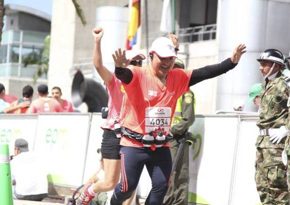 Esteban Jaramillo y Sebastián Salazar - Más de 10 mil competidores se dieron cita en esta histórica cita deportiva que se corría en las modalidades de 5, 10, 21 y 42 kilómetros.