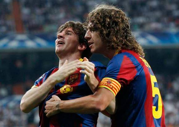 Reuters - El argentino Lionel Messi, que no brill&#243; en los encuentros anteriores, se ilumin&#243; este mi&#233;rcoles y anot&#243; los dos tantos de la victoria azulgrana en el templo de su rival.