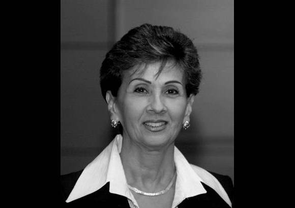 Lillyam Mesa Arango - Pdte. C&#225;mara de Comercio Aburr&#225; Sur - &quot;EL COLOMBIANO es sin&#243;nimo de pluralidad, transparencia, credibilidad, informaci&#243;n objetiva y liderazgo empresarial... Por todo ello reconozco y valoro el enorme papel social, cultural y econ&#243;mico que desempe&#241;a en favor de nuestro pa&#237;s. Un aliado incondicional para posicionar nuestros programas y servicios&quot;.