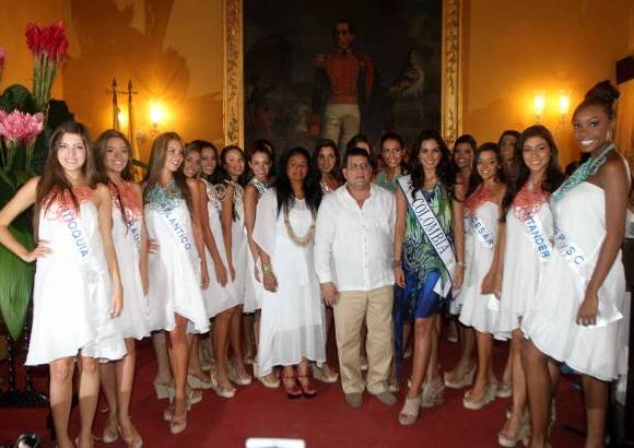 Colprensa - Las aspirantes a Se&#241;orita Colombia 2011 comenzaron con su agenda de eventos sociales y desfiles.