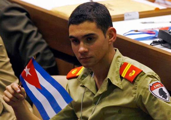 AP - Su padre, Juan Miguel González, reclamó su devolución y pidió ayuda al entonces presidente Fidel Castro derivando en un enfrentamiento entre Cuba y grupos anticastristas que se negaban a entregarlo.