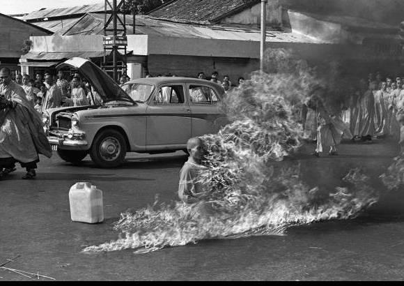 AP - Las autoridades de Washington contin&#250;an teniendo roces con sus hom&#243;logos vietnamitas a causa de la violaci&#243;n de los derechos de libertad religiosa y de prensa en el pa&#237;s.