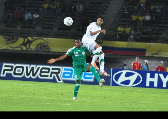 Colprensa - Los &#225;rabes en dominio del bal&#243;n fueron m&#225;s que Nigeria, pero los africanos con paciencia, de a poco, fueron hilvanando jugadas de peligro que acabaron por rendir sus frutos.