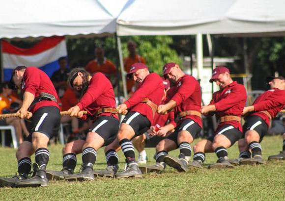 COLPRENSA - En batalla de fuerza en la Universidad del Valle Suiza se desquit&#243; en la prueba masculina de la decepci&#243;n en la prueba de mujeres y venci&#243; al Reino Unido en la final, el bronce se lo llev&#243; el combinado alem&#225;n tras vencer a los irlandeses.