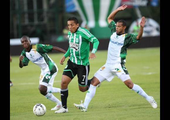 Hernán Vanegas - Jairo Patiño fue titular en Nacional en el lugar de John Valencia, suspendido.