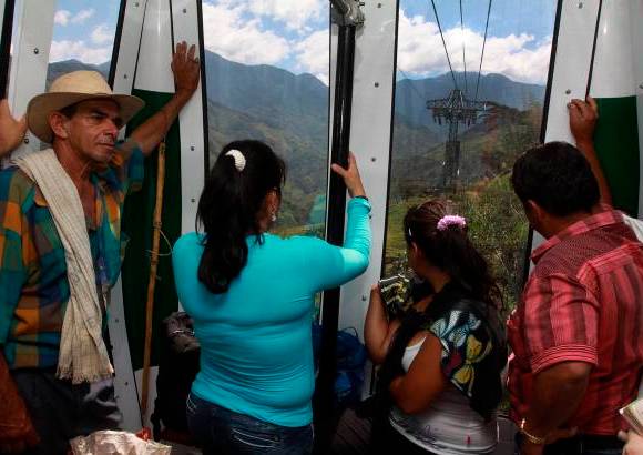 R&#243;binson S&#225;enz - En cada cabina pueden viajar ocho pasajeros.