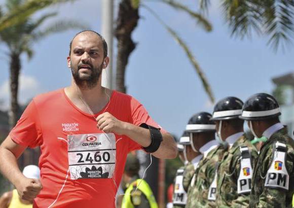 Esteban Jaramillo y Sebasti&#225;n Salazar - M&#225;s de 10 mil competidores se dieron cita en esta hist&#243;rica cita deportiva que se corr&#237;a en las modalidades de 5, 10, 21 y 42 kil&#243;metros.