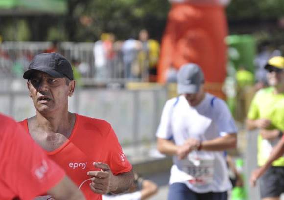 Esteban Jaramillo y Sebasti&#225;n Salazar - M&#225;s de 10 mil competidores se dieron cita en esta hist&#243;rica cita deportiva que se corr&#237;a en las modalidades de 5, 10, 21 y 42 kil&#243;metros.