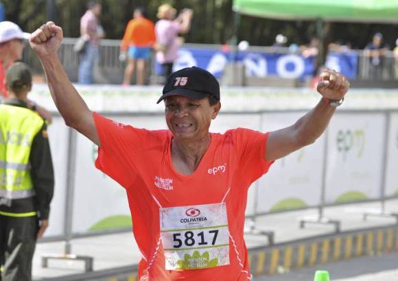 Esteban Jaramillo y Sebasti&#225;n Salazar - M&#225;s de 10 mil competidores se dieron cita en esta hist&#243;rica cita deportiva que se corr&#237;a en las modalidades de 5, 10, 21 y 42 kil&#243;metros.