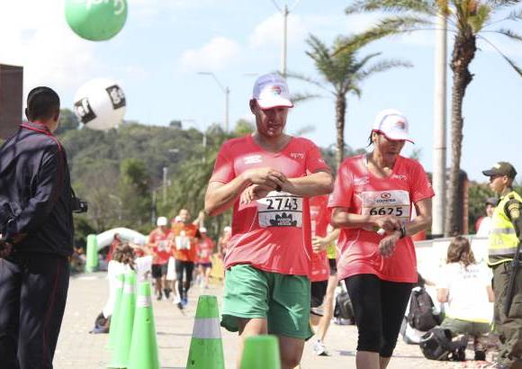 Esteban Jaramillo y Sebasti&#225;n Salazar - M&#225;s de 10 mil competidores se dieron cita en esta hist&#243;rica cita deportiva que se corr&#237;a en las modalidades de 5, 10, 21 y 42 kil&#243;metros.