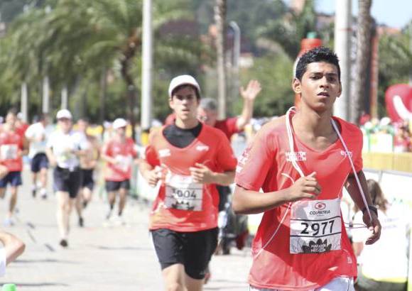Esteban Jaramillo y Sebasti&#225;n Salazar - M&#225;s de 10 mil competidores se dieron cita en esta hist&#243;rica cita deportiva que se corr&#237;a en las modalidades de 5, 10, 21 y 42 kil&#243;metros.
