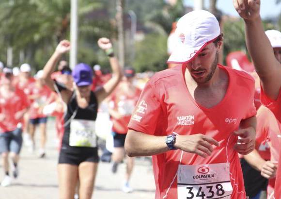 Esteban Jaramillo y Sebasti&#225;n Salazar - M&#225;s de 10 mil competidores se dieron cita en esta hist&#243;rica cita deportiva que se corr&#237;a en las modalidades de 5, 10, 21 y 42 kil&#243;metros.