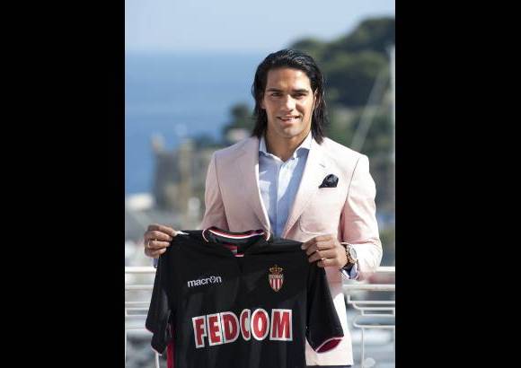 - El jugador colombiano arriba como la transferencia m&#225;s alta en la temporada de 78 millones de euros.