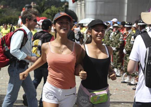 Esteban Jaramillo y Sebastián Salazar - Más de 10 mil competidores se dieron cita en esta histórica cita deportiva que se corría en las modalidades de 5, 10, 21 y 42 kilómetros.