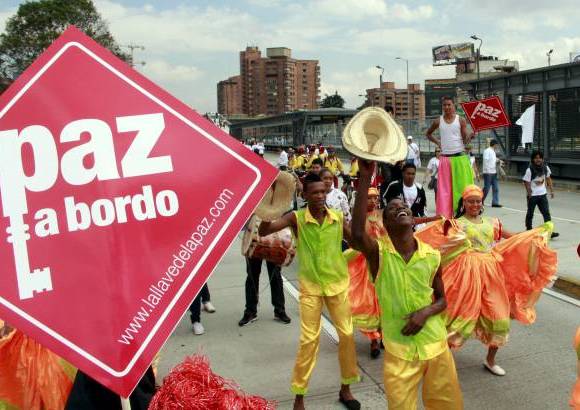 Colprensa - Organizaciones culturales también se hicieron sentir en favor de la paz.