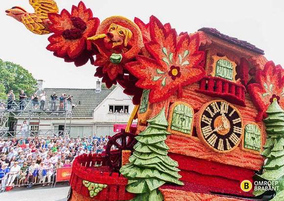 Jesse van Kalmthout, Omroep Brabant - Desfile de los gigantes de flores en Zundert, Holanda. La gran parada se realiz&#243; el primer domingo de septiembre como es tradici&#243;n hace 73 a&#241;os en dicha ciudad.