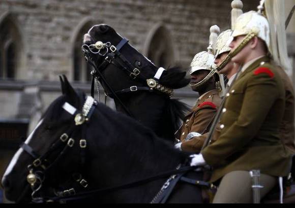 Reuters - Imponente será el desfile militar que acompañe a la pareja de recién casados.