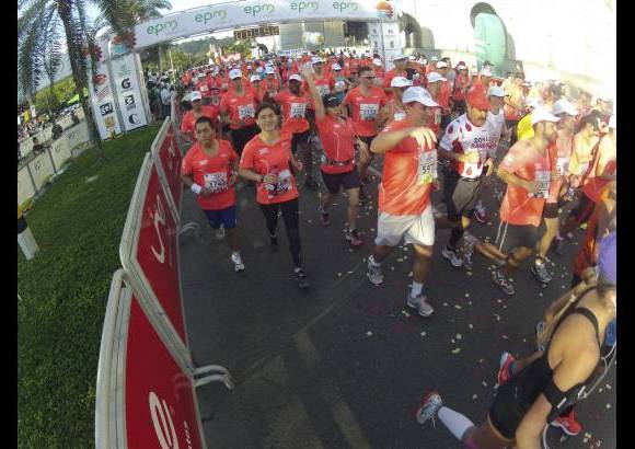 Esteban Jaramillo y Sebastián Salazar - Más de 10 mil competidores se dieron cita en esta histórica cita deportiva que se corría en las modalidades de 5, 10, 21 y 42 kilómetros.