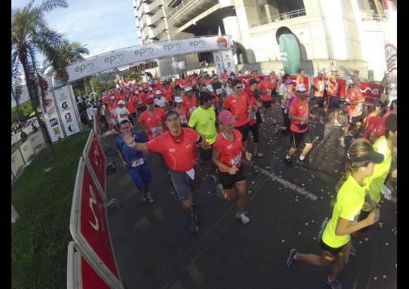 Esteban Jaramillo y Sebastián Salazar - Más de 10 mil competidores se dieron cita en esta histórica cita deportiva que se corría en las modalidades de 5, 10, 21 y 42 kilómetros.