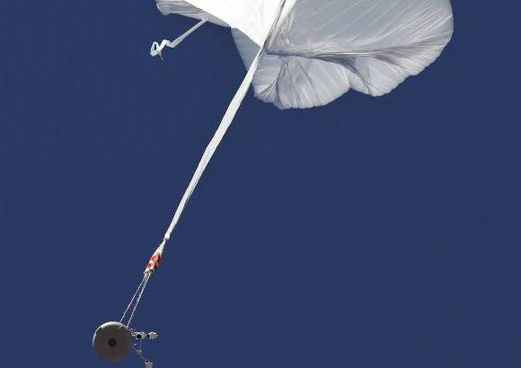 AP - La ascensión estuvo calculada en unas dos horas y media sin problemas adicionales.